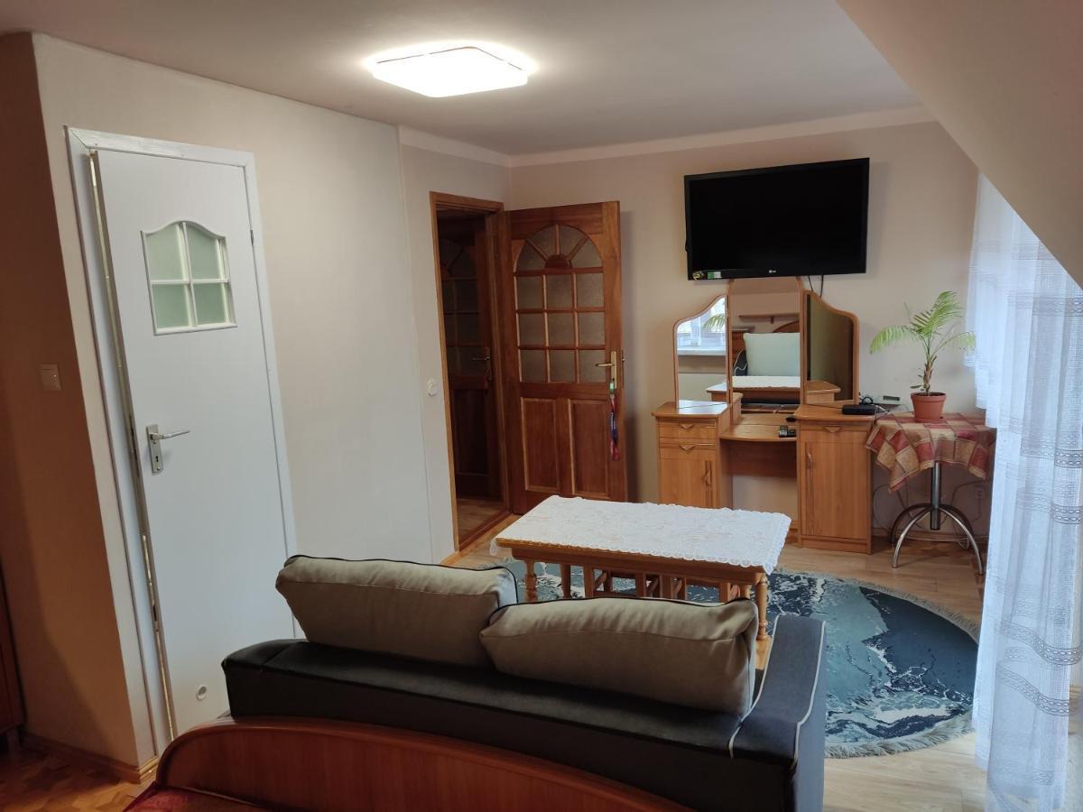 Podelniska Porąbka Exteriör bild